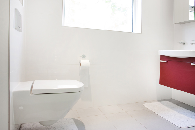 Quels sont les avantages et inconvénients du WC suspendu ?