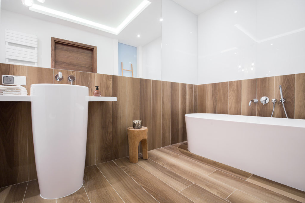 Le panneau mural étanche pour salle de bain: prix, pose, devis...